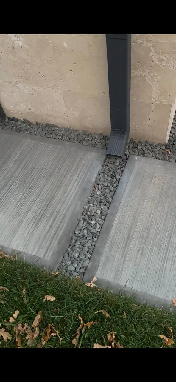 Деталі фінішної обробки бетону Broom Finish — текстура та контрольні шви