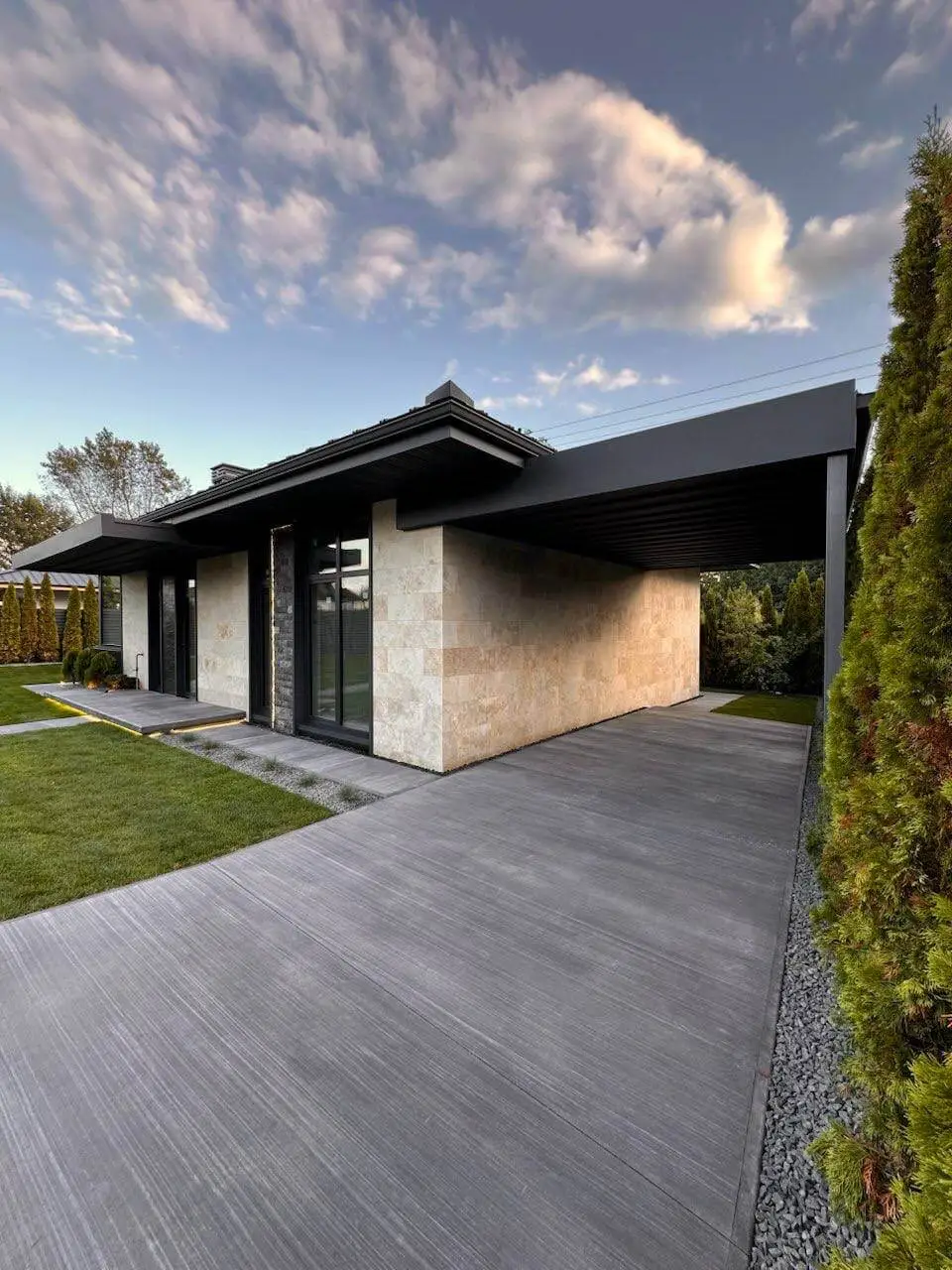 Бетонне покриття замість бруківки Івано-Франківськ — під'їзна дорога з монолітного бетону